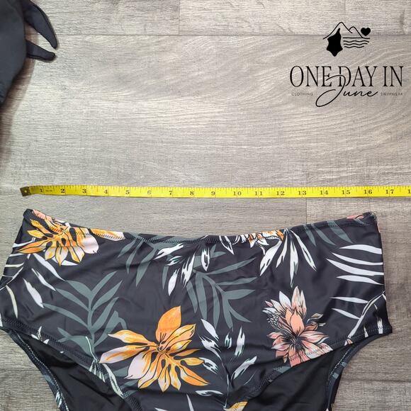 Suuksess Cross Front Halter Tankini Swimsuit Size XL - Picture 3 of 5